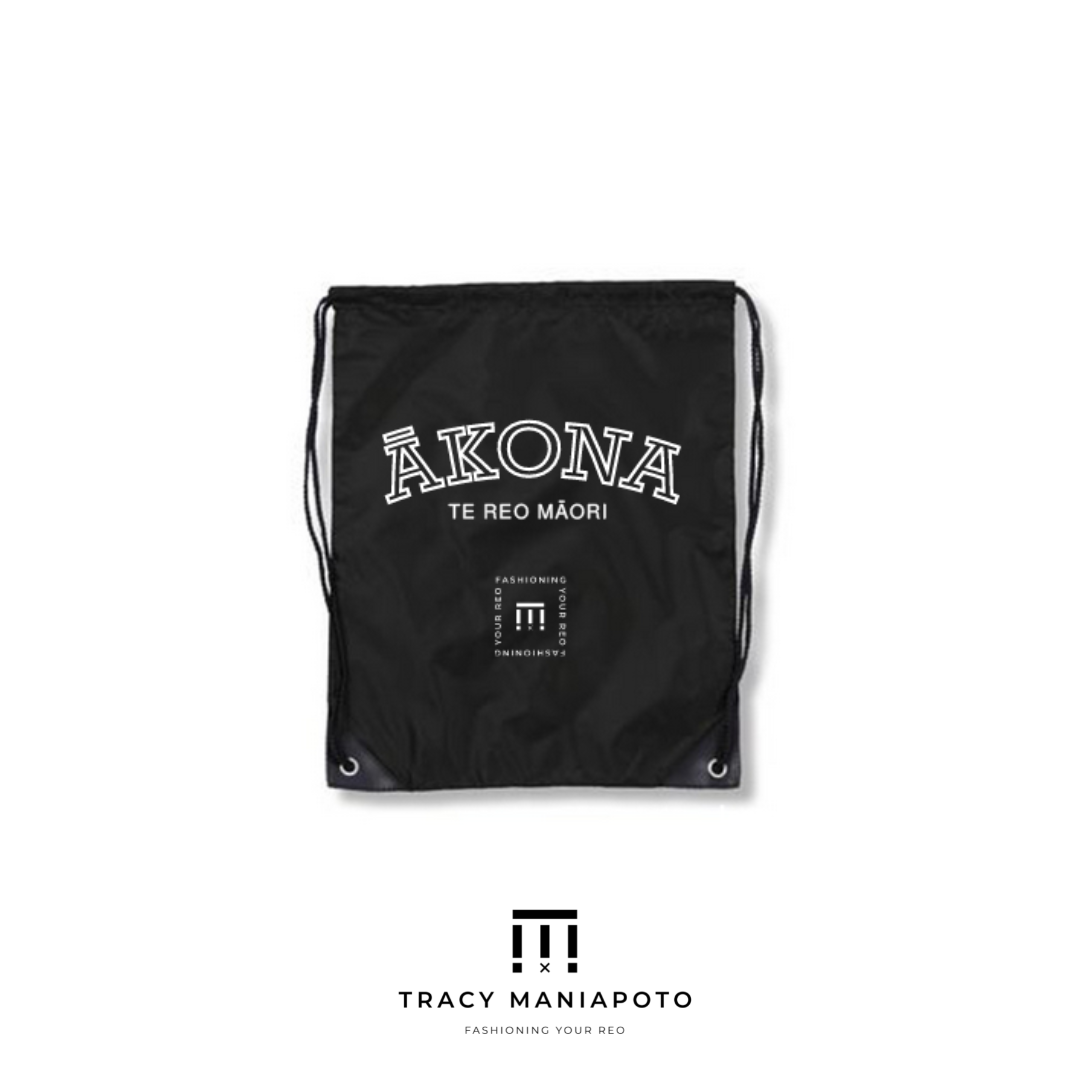 Ākona Te Reo Māori - Pīkau | Bags