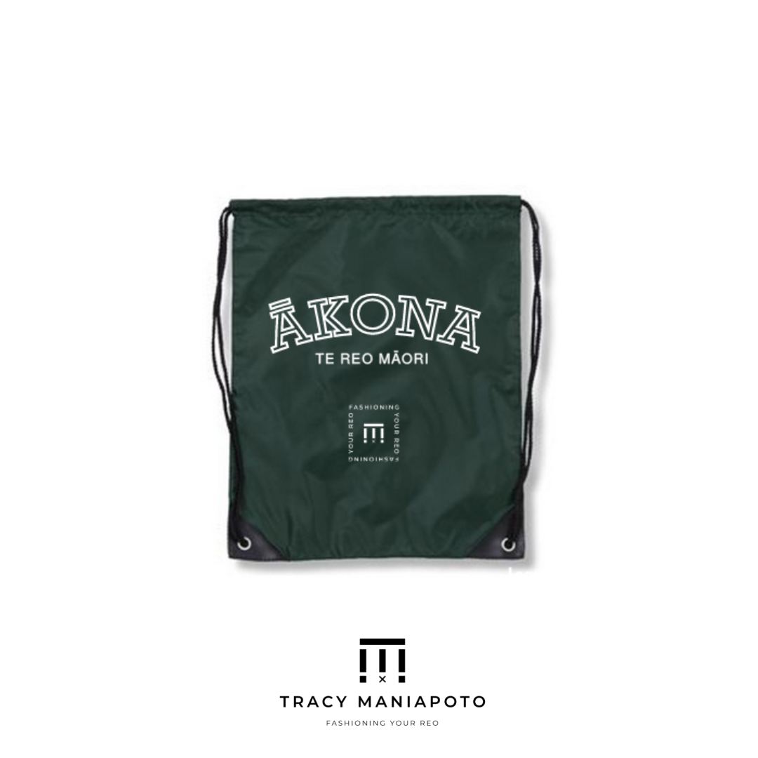 Ākona Te Reo Māori - Pīkau | Bags